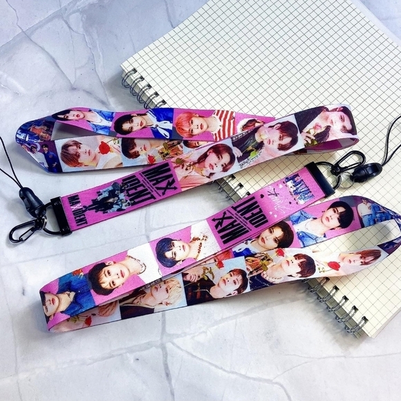 Stray Kids Maxident Lanyard ID Card Holder Badge - Picture 2 of 5